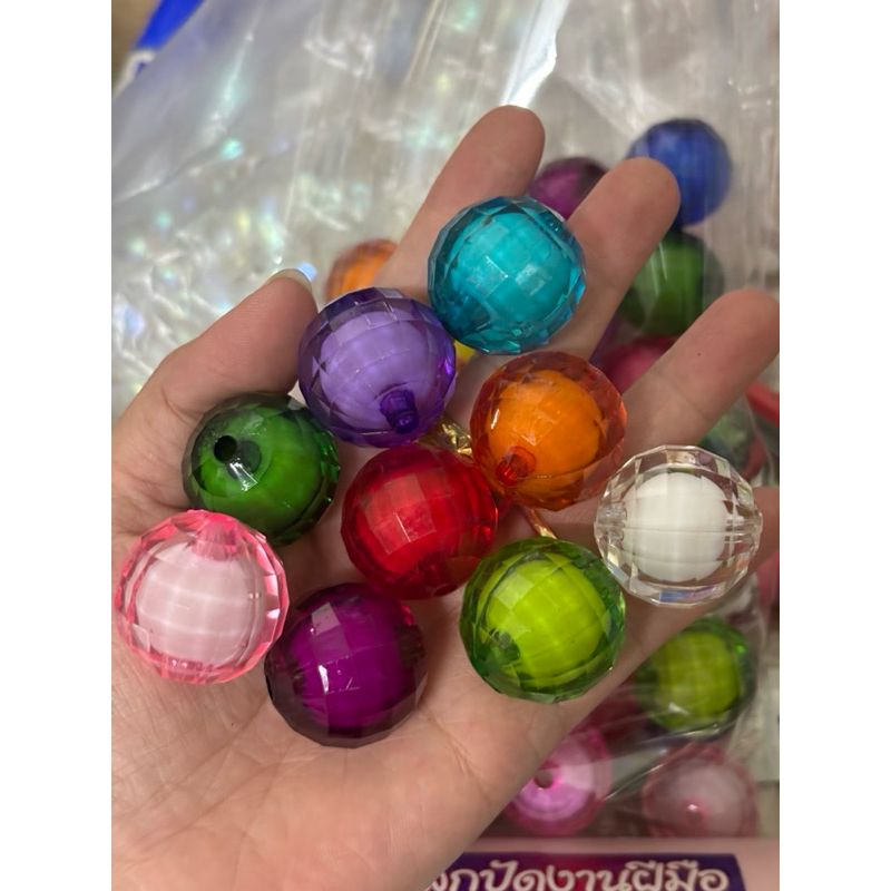 ลูกปัดทับทิมกรอบขนาด 25 มิลคละสีสด 500 กรัม 350฿