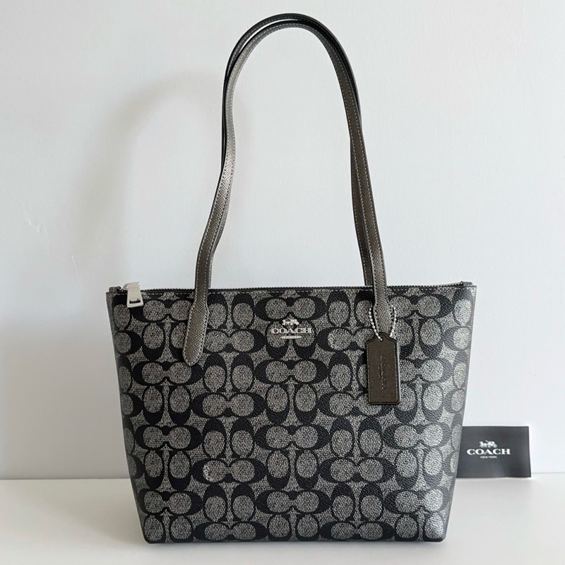 Coach Fiona Zip Tote รุ่นใหม่ พร้อมส่ง✨✨