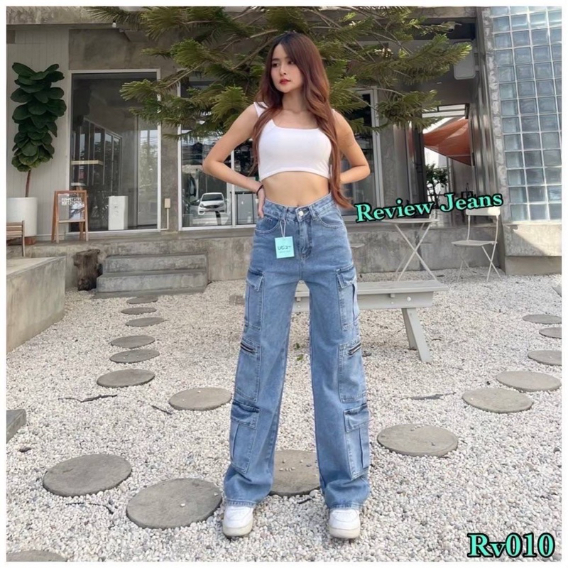 กางเกงยีนส์เอวสูงขากระบอกใหญ่ (ป้าย Review Jeans)ทรงคาร์โก้ เท่ๆ กระเป๋าข้าง6กระเป๋า มีกระเป๋าซิบ ใส