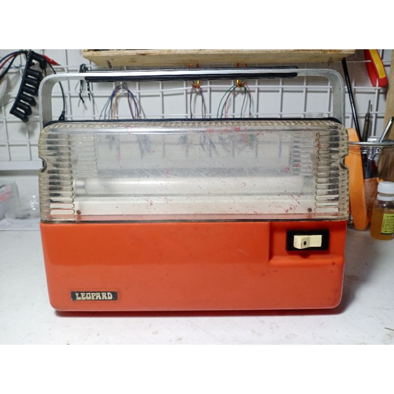 โคมไฟทรงกระเป๋าหิ้ว Leopard