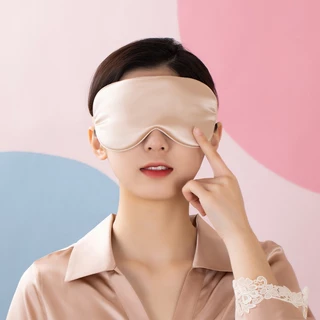 หน้ากากปิดตานอนหลับ โฟมเมมโมรี่ 3D ปิดทึบแสง 100% นุ่มสบาย สําหรับผู้หญิง และผู้ชาย หน้ากากปิดตา