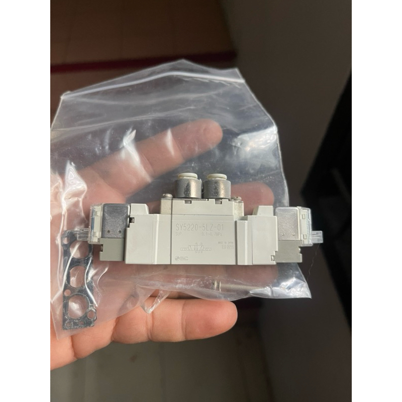 โซลินอย SMC SY5220-5LZ-01 🚨🚨🚨🚨มือ2🚨🚨🚨🚨