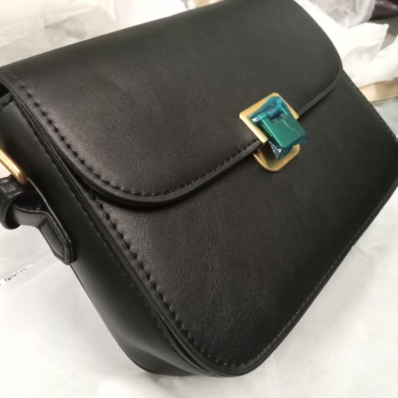 J010(พร้อมจัดส่ง) กระเป๋าสะพายไหล่ สะพายข้างงานสวยหนังอย่างดี หนัง PU