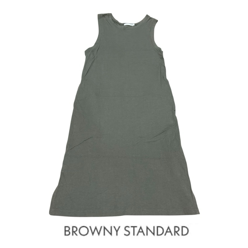 Browny Standard F เดรสกล้าม คอกลม ตัวยาว สีเขียวขี้ม้า