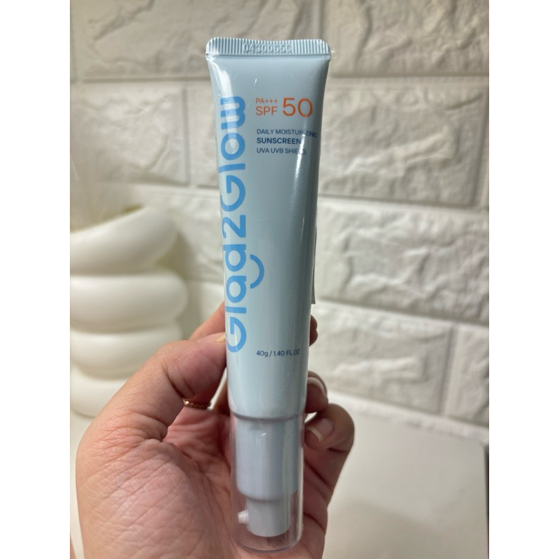 ของใหม่Glad2Glow  กันน้ำ กันแดด SPF50 PA+++ 40g Daily Moisturizing Sunscreen