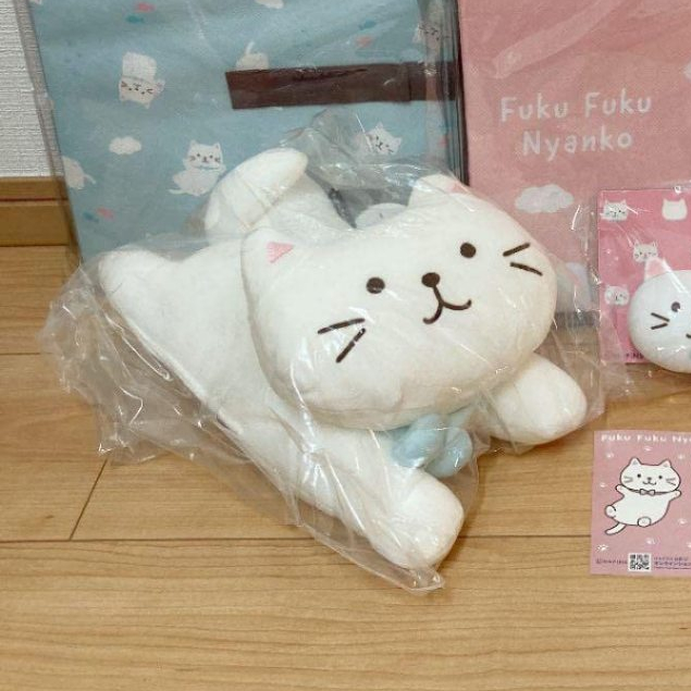 ( NEW 🌟 พร้อมส่ง ) ตุ๊กตาแมวขาว Fuku Fuku Nyanko Shirotama-chan's Mini Cushion ลิขสิทธิ์แท้ From Jap