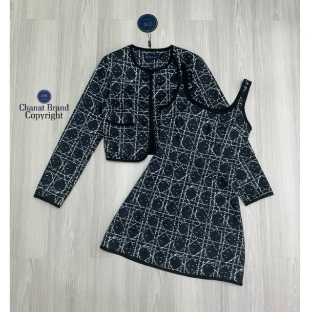 Chanat เดรสมาพร้อมเสื้อคลุม ชุดทำงาน