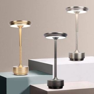 【การจัดส่งไทย】โคมไฟตั้งโต๊ะ LED สามสี แบบไร้สาย เซนเซอร์สัมผัส ชาร์จไฟได้ สําหรับร้านอาหาร โรงแรม บาร์ ห้องนอน