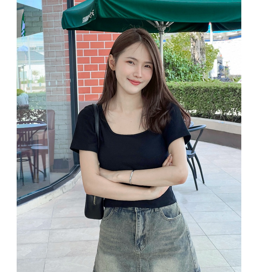 [U1]  30สี พร้อมส่ง เสื้อยืดคอยูเก็บทรงสวย ผ้านุ่มใส่สบาย