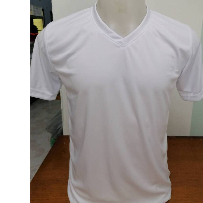 เสื้อแขนสั้น ผ้าไมโครสีขาว คอวี มีไซส์ s m l xl 2xl