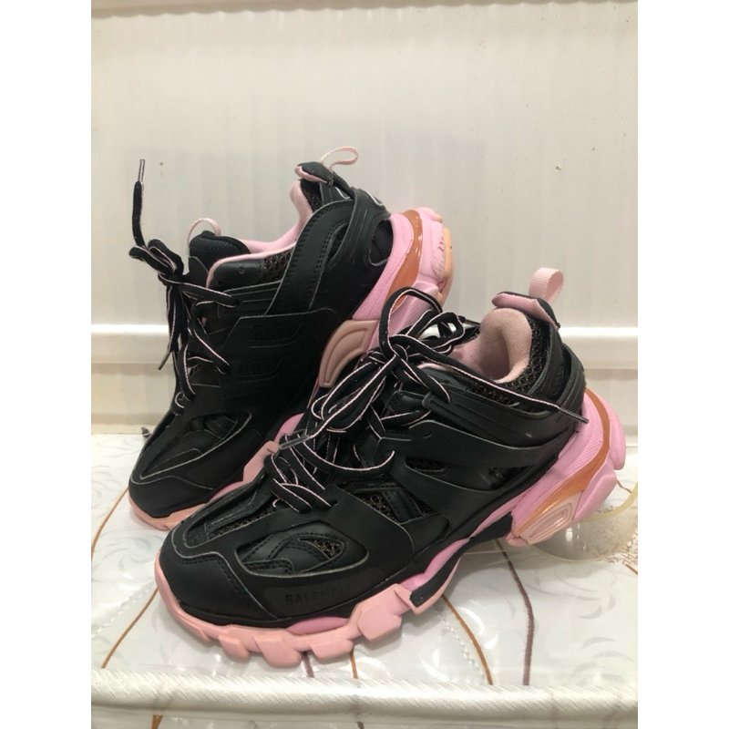 Balenciaga Track Black Pink (Women's) มือ 2 🌸ไซส์ 37 ยาว 24 ซม.