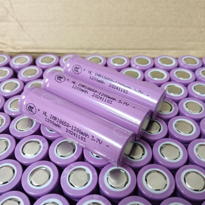 เเบตชาร์จลิเธียม Li-on 18650 แบตเตอรี่ชาร์จได้ 4.2 โวลต์  รับประกันแอมแท้ทุกก้อน ราคาต่อ 1 ก้อน ราคา