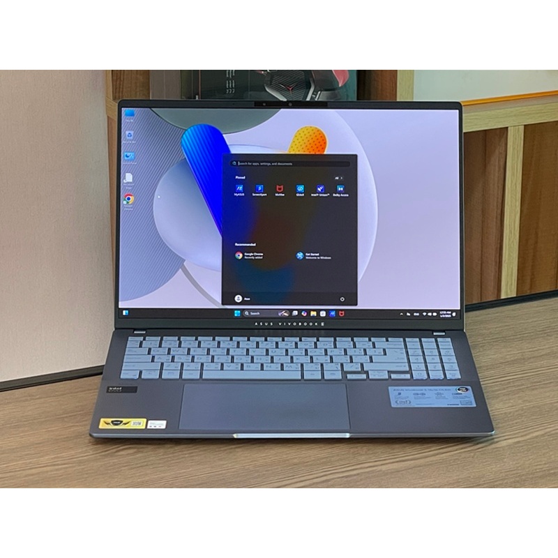 Asus VivoBook S16 OLED S5606MA-MX772WF Ultra 7 155H SSD1TB RAM16GB สินค้าใหม่ตัวโชว์ครบกล่องประกันศู