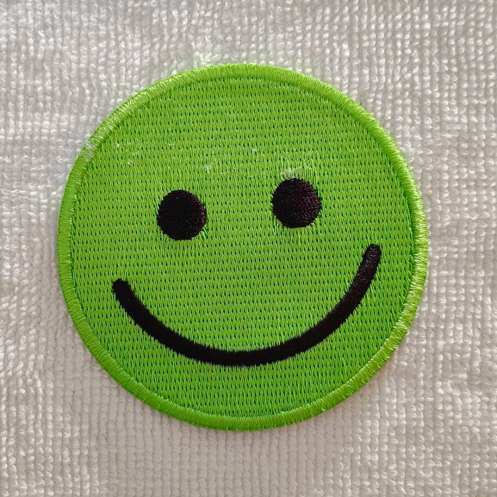 อาร์ม ตัวรีด อาร์มติดเสื้อ รูปหน้ายิ้ม อีโมจิ emoji Smile Face Patch heart หัวใจ ตกแต่งเสื้อผ้า สติ๊
