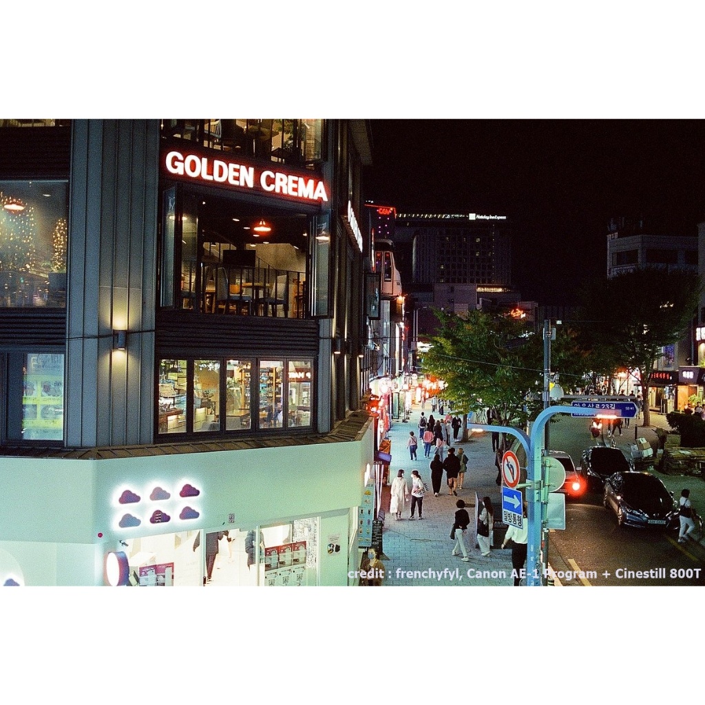 ฟิล์มสี CineStill 800 Tungsten 35mm 36exp Color Film ฟิล์มถ่ายรูป 35มม. 135 ฟิล์มหนัง ฟิล์ม 800T