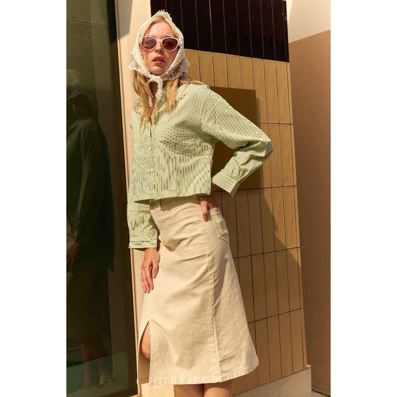 Skrit602 จากร้าน Rool