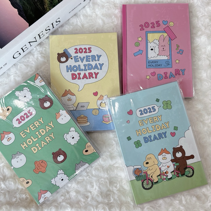 7321 Every Holiday Diary 2025 แพลนเนอร์จากเกาหลี แถมฟรีสติกเกอร์