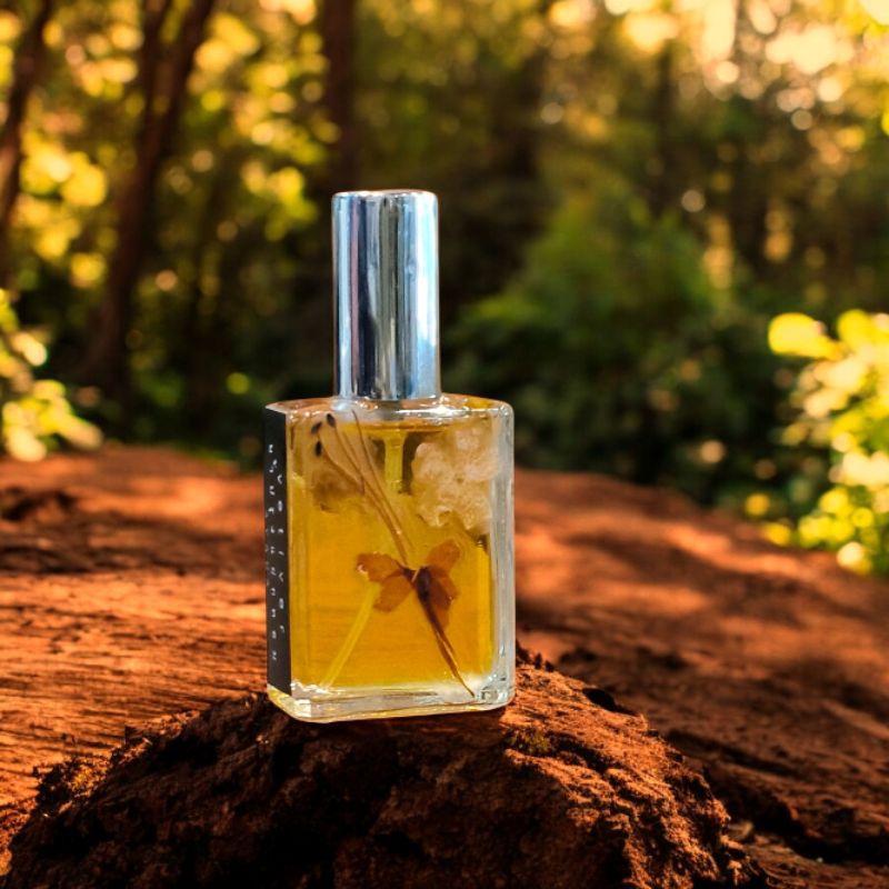 Ayada น้ำปรุงแฝกหอม vetiver 15 มล / 8 มล