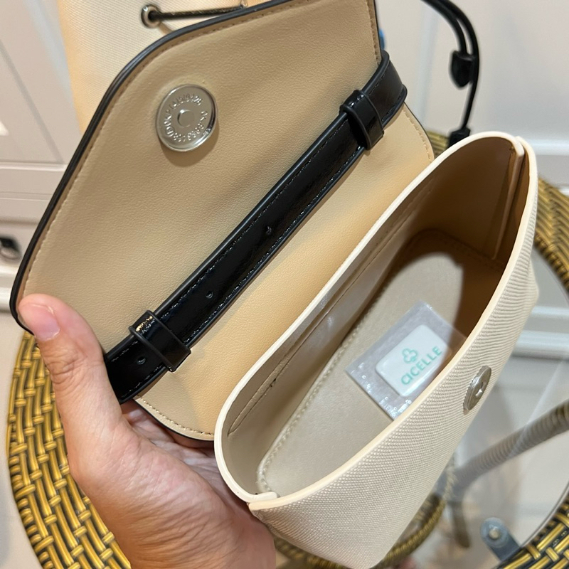 #9926 🤎Bucket bag 🤎 รอบนี้เป็นผ้าแคนวาสคุณภาพสูง ผสมหนังPU ของCicelle มากับน้องกระเป๋าจิ๋วด้วยย😍💕