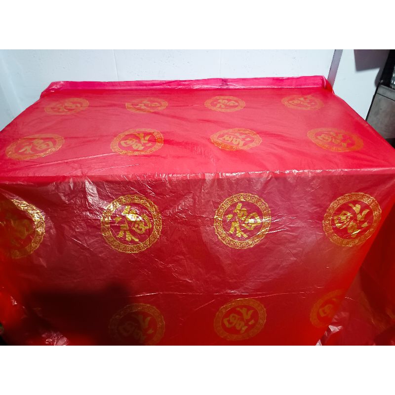 ผ้าปูโต๊ะ ผ้าปูโต๊ะสีแดง ผ้าปูตรุษจีน ผ้าปูโต๊ะพลาสติกใช้แล้วทิ้ง