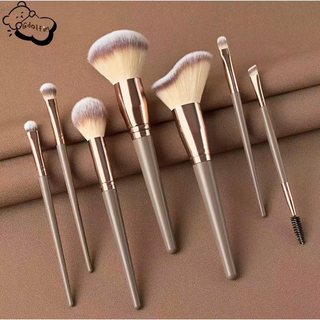 ชุดแปรงแต่งหน้า 7 ชิ้น รวมแปรงปัดแก้ม แปรงคอนทัวร์ แปรงอายแชโดว์ สีน้ําตาล ขนแปรงอ่อนนุ่ม ไม่ระคายเคือง