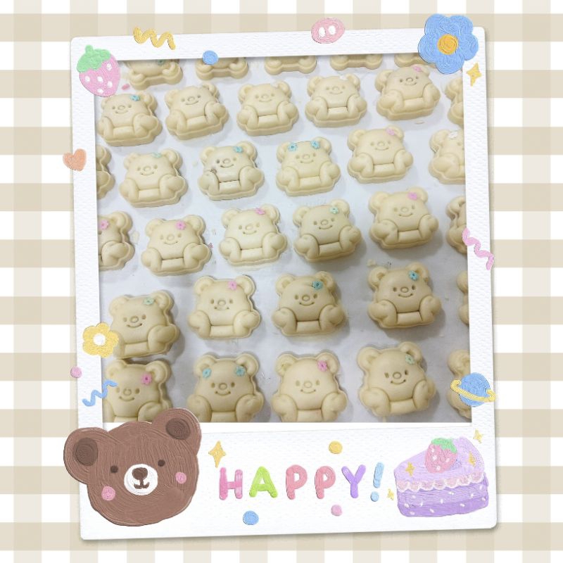 คุ้กกี้สอดไส้ผลไม้ (สับปะรด /สตอเบอร์รี่ ) รูปหมีBUTTER
