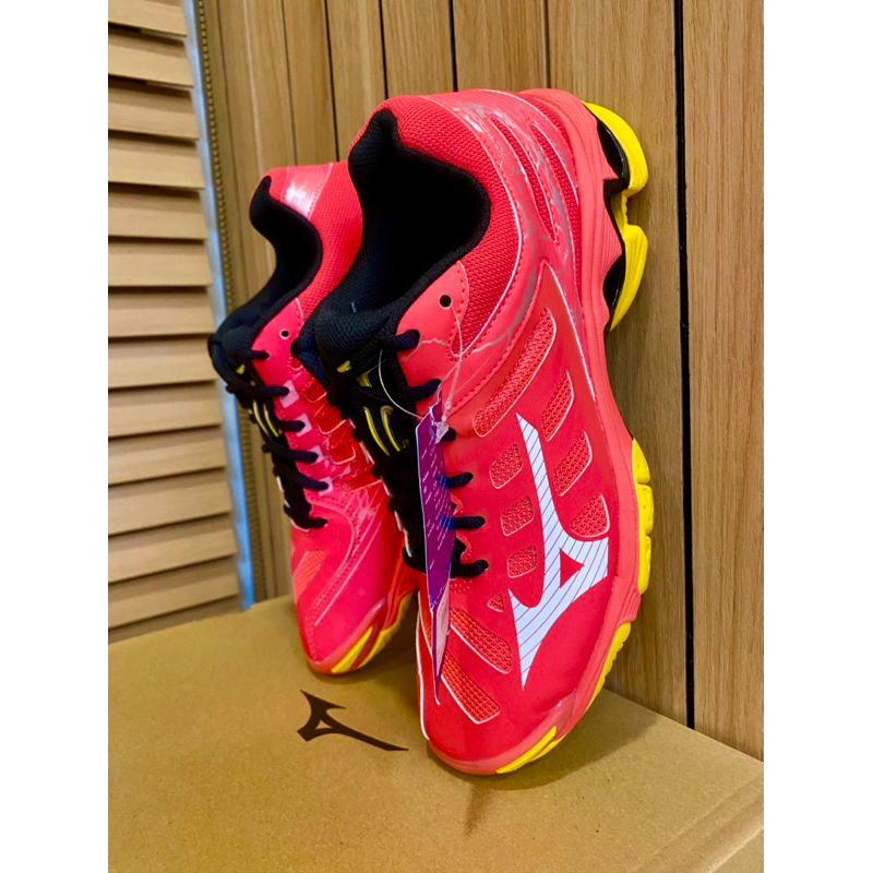 Mizuno Wave Voltage รองเท้าวอลเลย์บอล ค่ะ