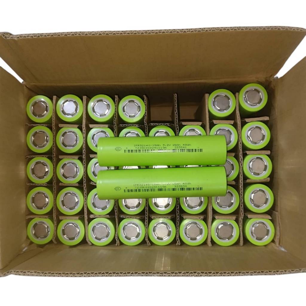 LiFePo4 32140 3.2V 15Ah  แบตเตอรี่ลิเทียมฟอสเฟส 3.2V 15Ah แบบหัวเรียบ