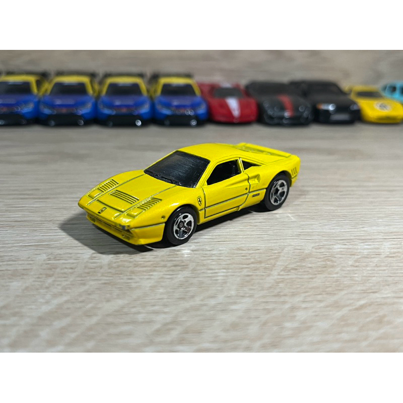 HOT WHEELS FERRARI 288 GTO YELLOW