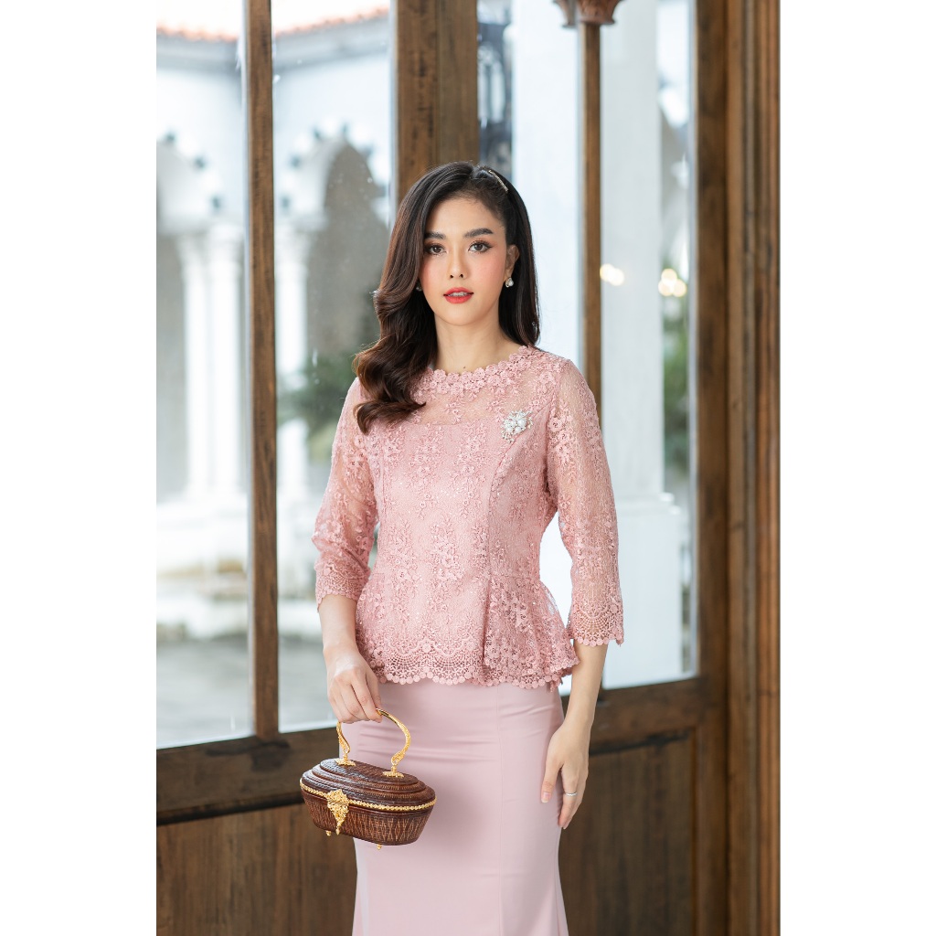 CHANIDA ชุดเซ็ตเสื้อ และ กระโปรง ชุดเจ้าภาพออกงาน งานตรงปก งานคุณภาพ (รหัส 8224) *ราคาทั้งชุด*