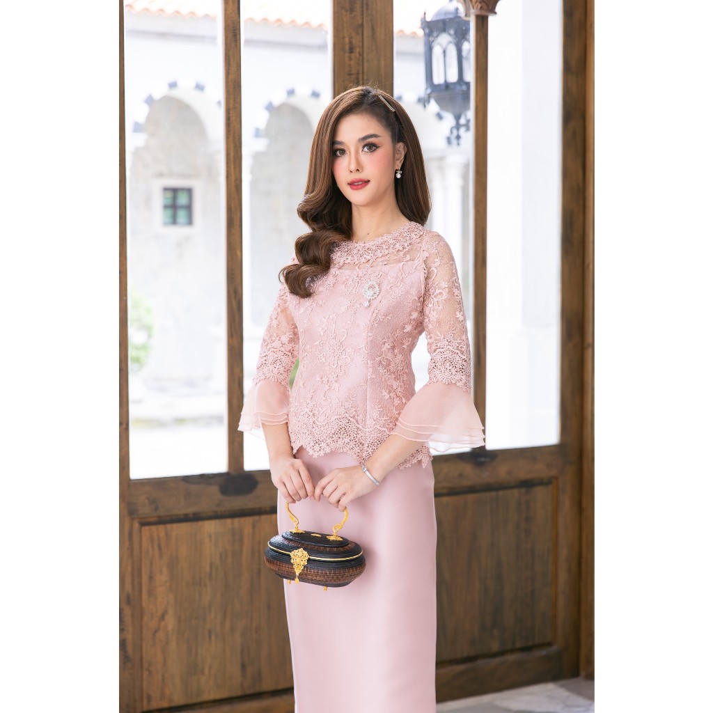 CHANIDA ชุดเซตเสื้อ และ กระโปรง ชุดแม่เจ้า บ่าว / แม่เจ้าสาว /เจ้าภาพออกงาน ทรงสวย งานตรงปก งานคุณภาพ (รหัสสินค้า 8382)