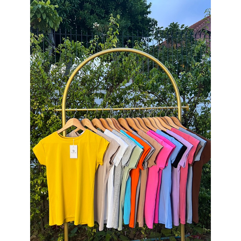 เสื้อยืดแขนเต่อ ผ้ายูนิ คอกลม ยืดนุ่มใส่สบาย คุณปันสไตล์ (khunphan style) รุ่น5 Clothing ผู้หญิง