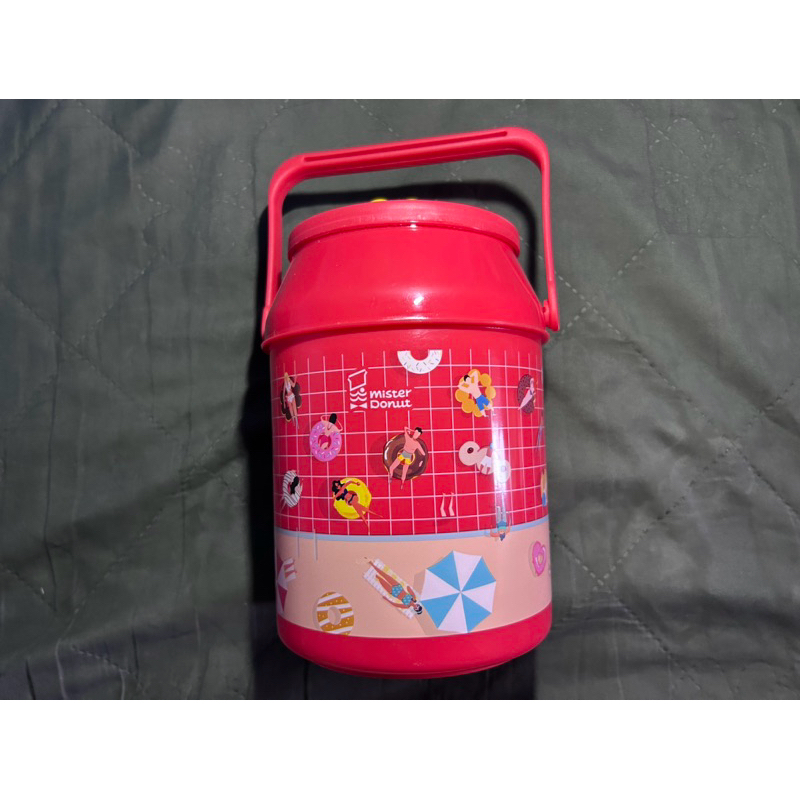 กระติกน้ำ mister donut สีแดง