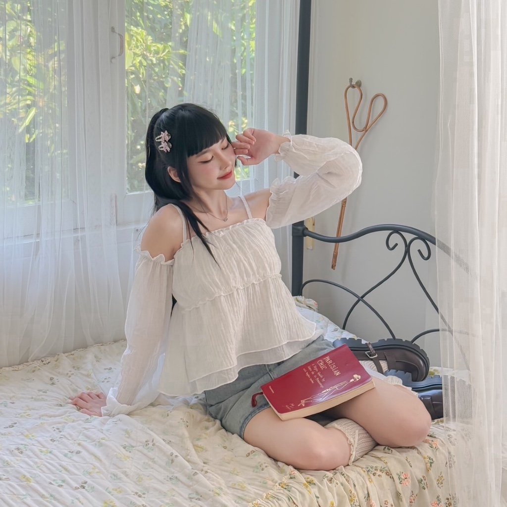 RIKA น้องไอริน เสื้อสายเดี่ยวแขนพองระบายสองชั้น