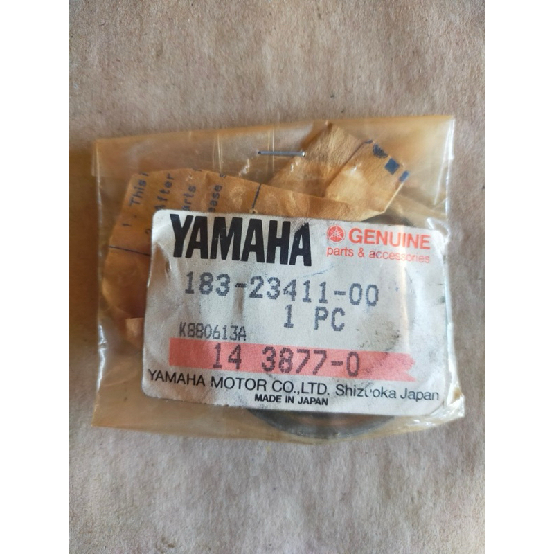 ถ้วยคอ ตัวล่าง Yamaha YAS1 YL2 LS2 RD125 แท้ใหม่ Made in japan