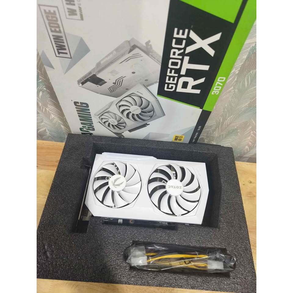 zotac RTX 3070 white editon 8g zotac rtx3070 มือสอง สภาพดี ใช้งานได้ปกติ