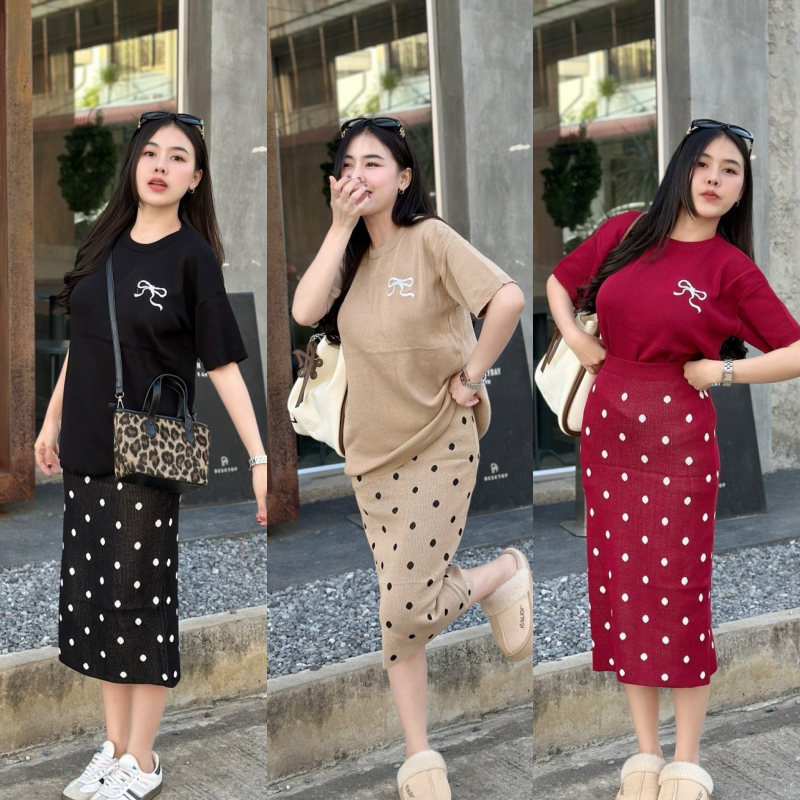 เซ็ต2ชิ้น เสื้อคอกลมแขนสั้น แมตช์คู่กระโปรงยาวลายจุด ผ้าไหมพรมยืดเยอะมาก สไตล์มินิมอล รุ่น โบว์จุด