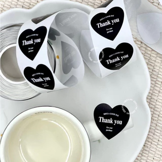 [พร้อมส่ง🇹🇭] (ม้วน 500ดวง) สติ๊กเกอร์ม้วนไดคัทรูปหัวใจ ♥ Size 2.5 cm
