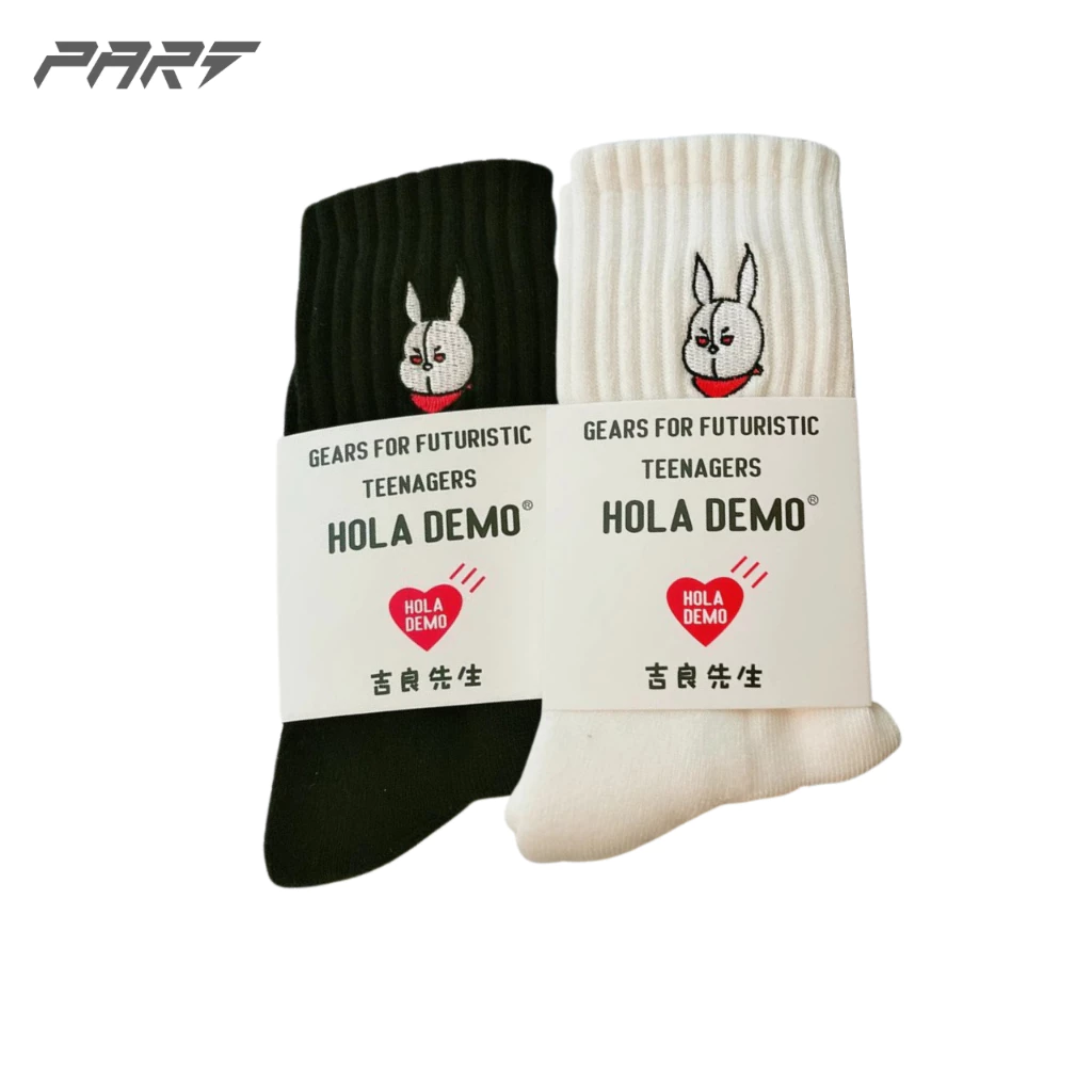 (จัดส่งไว)ถุงเท้า Hola Demo หน้ากระต่ายข้อยาว สีขาวและสีดำ พร้อมส่งในไทย