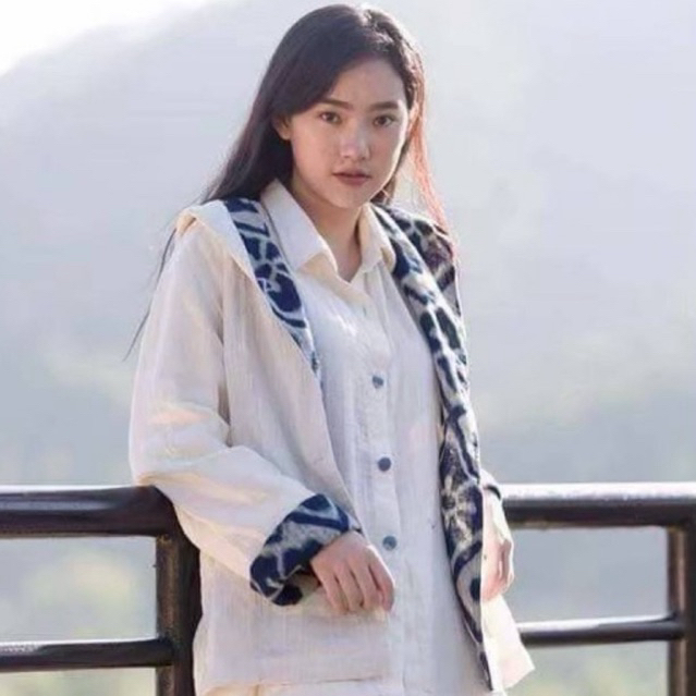 เสื้อแขนยาวผ้าฝ้าย2ชั้นเนื้อนุ่ม White hoodie