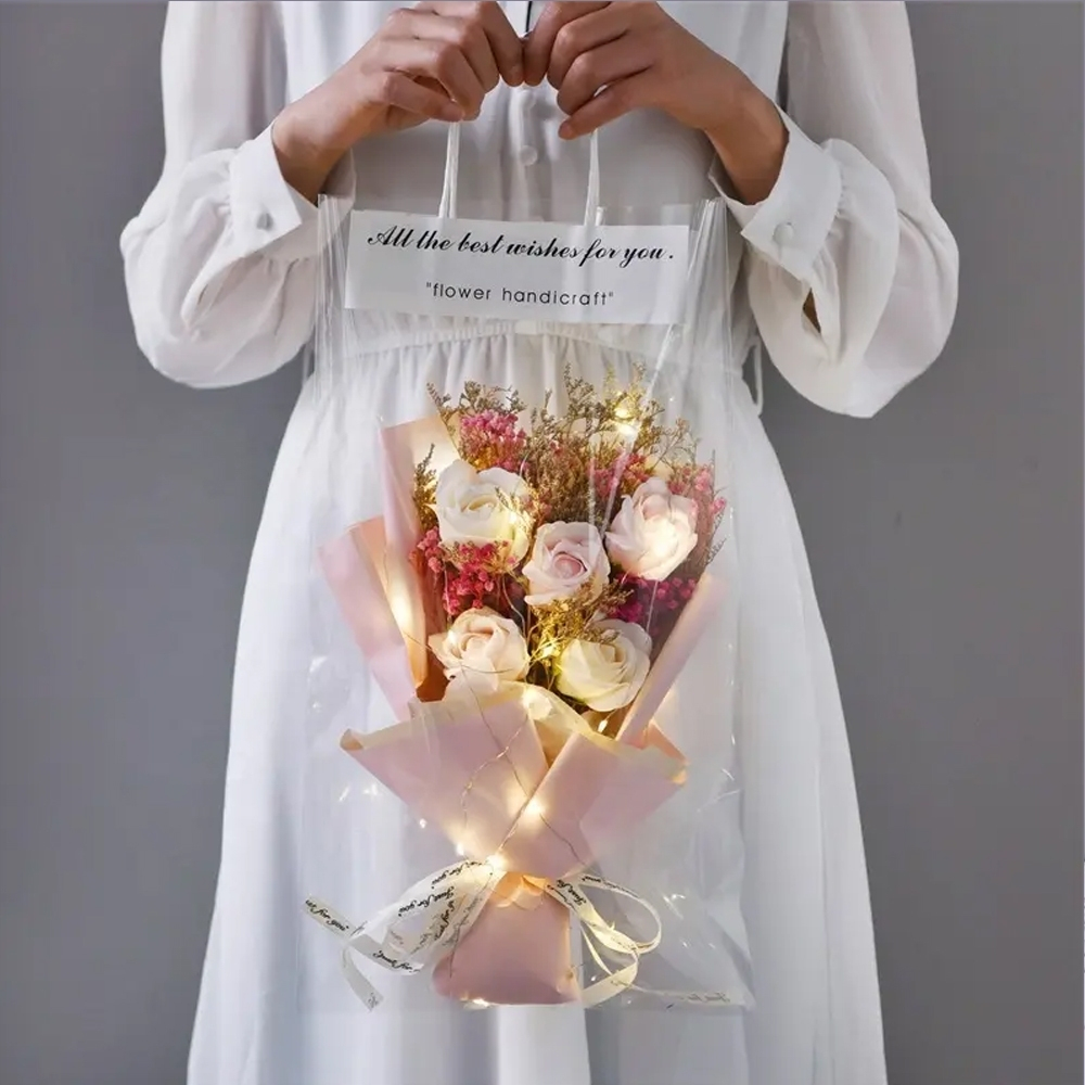 K-002 ช่อดอกกุหลาบประดิษฐ์ พร้อมถุงถือ วันวาเลนไทน์ มีไฟเส้นLED ช่อดอกไม้แห้ง มีให้เลือกสี พร้อมส่ง - รูปที่ 7