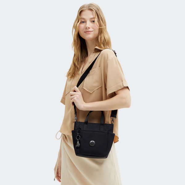 กระเป๋า KIPLING รุ่น PATYA สี ENDLESS BLACK