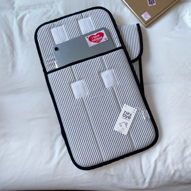 Hihibye Black/White / ipad / MacBook 13” / MacBook 15”