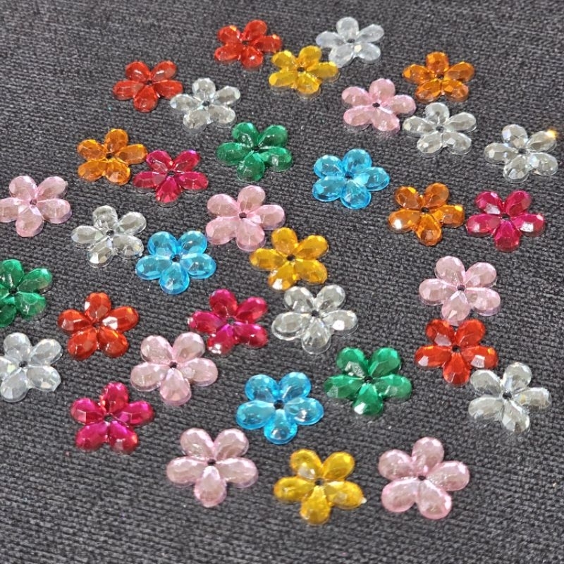 DP15 พลอยดอกไม้พลาสติก 10 มิลจำนวน 50 ชิ้น