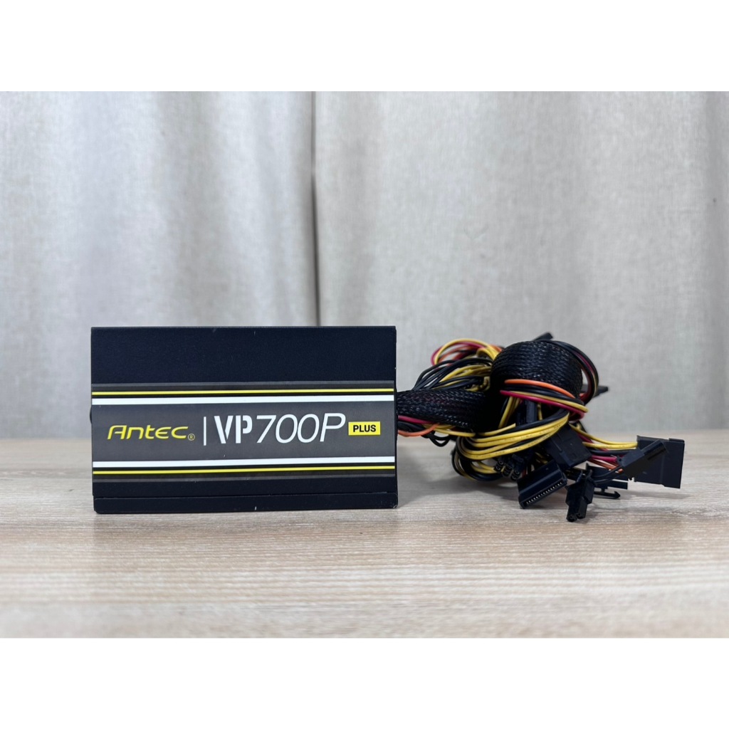 เพาเวอร์ซัพพลาย(power supply) antec vp700P PLUS (700w 80+ white)