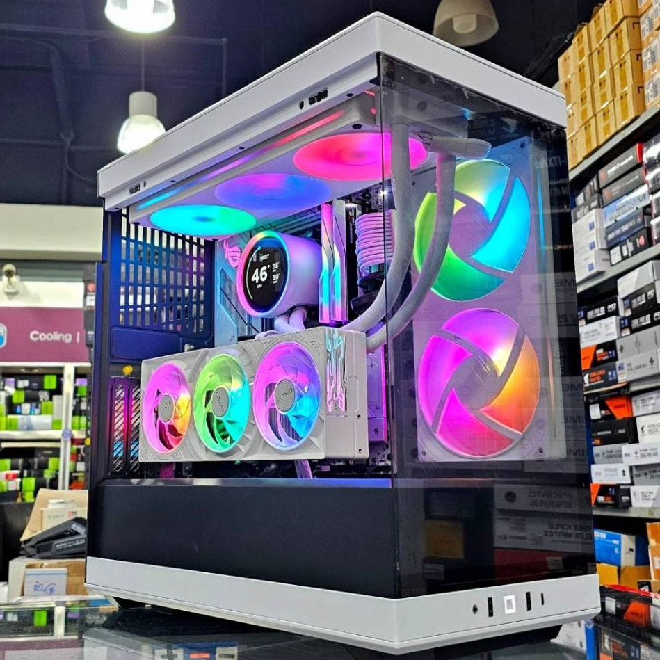 คอมพิวเตอร์ประกอบ HYTE Y40 RTX5080 BLACK/WHITE