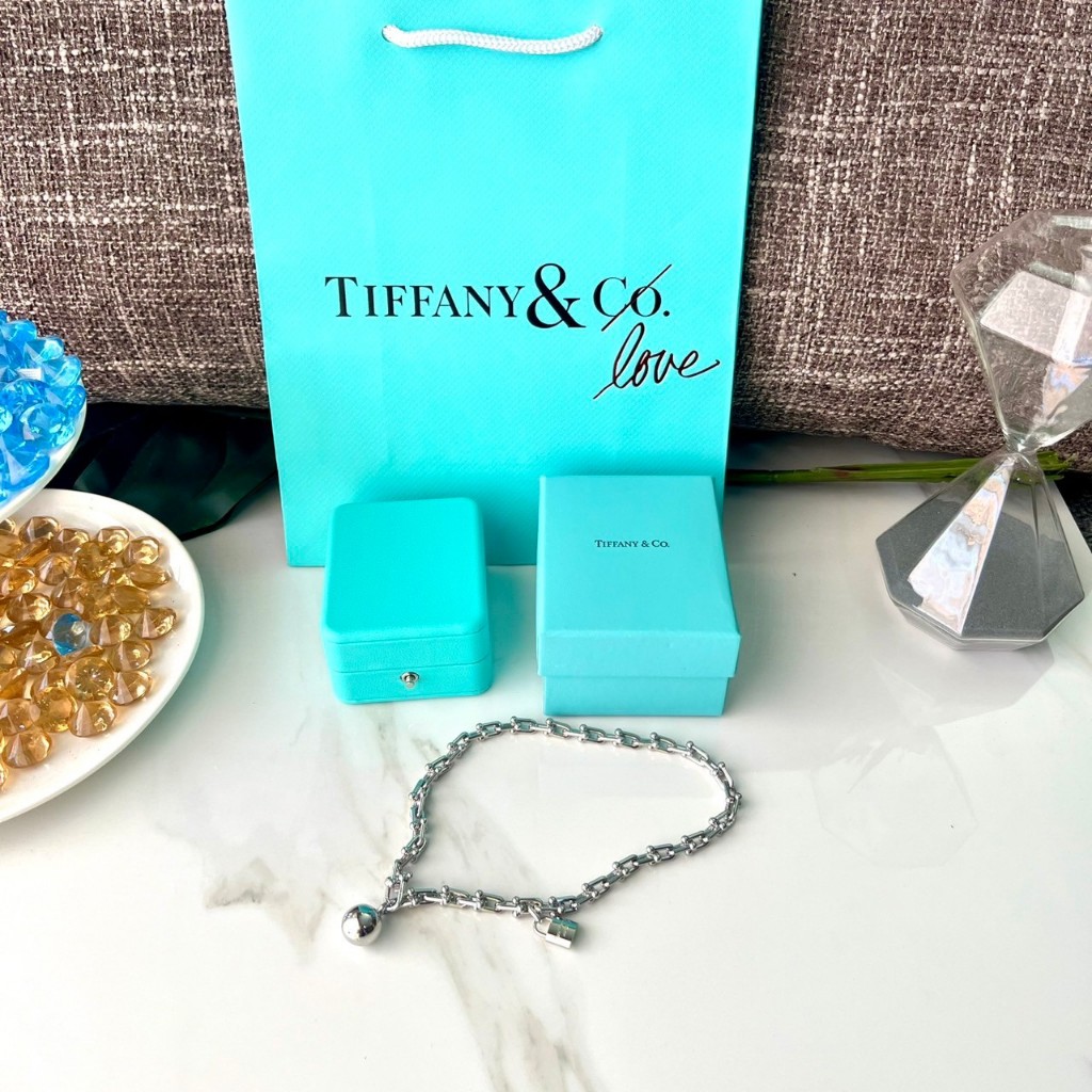 สร้อยข้อมือ Tiffany & Co. Tiffany HardWear Small Wrap Bracelet in Sterling Silver