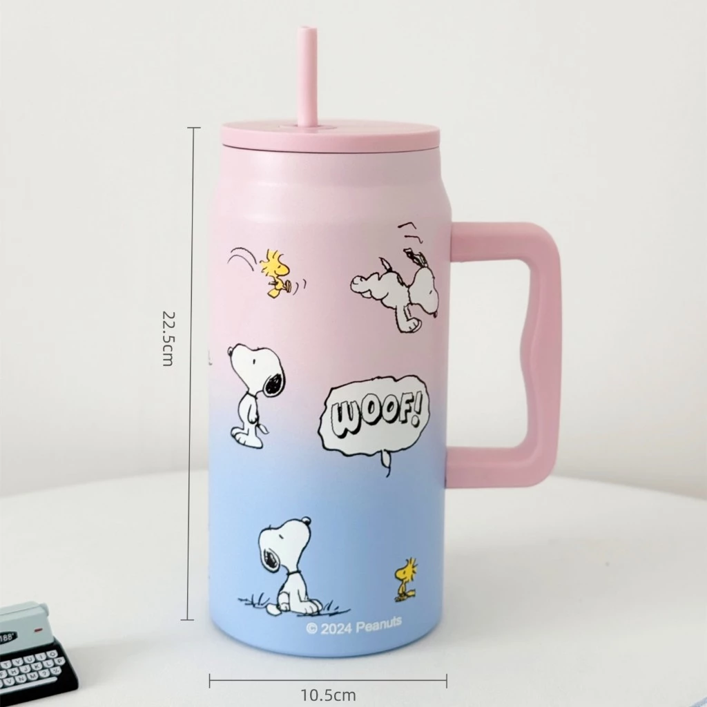 การขายล่วงหน้า Snoopy แก้วเก็บความเย็น 1500ml/50oz พร้อมที่จับและฝาฟางถ้วยแก้วกระติกเก็บความร้อนและเย็นถ้วยน้ำในรถยนต์ข thumbnail 7