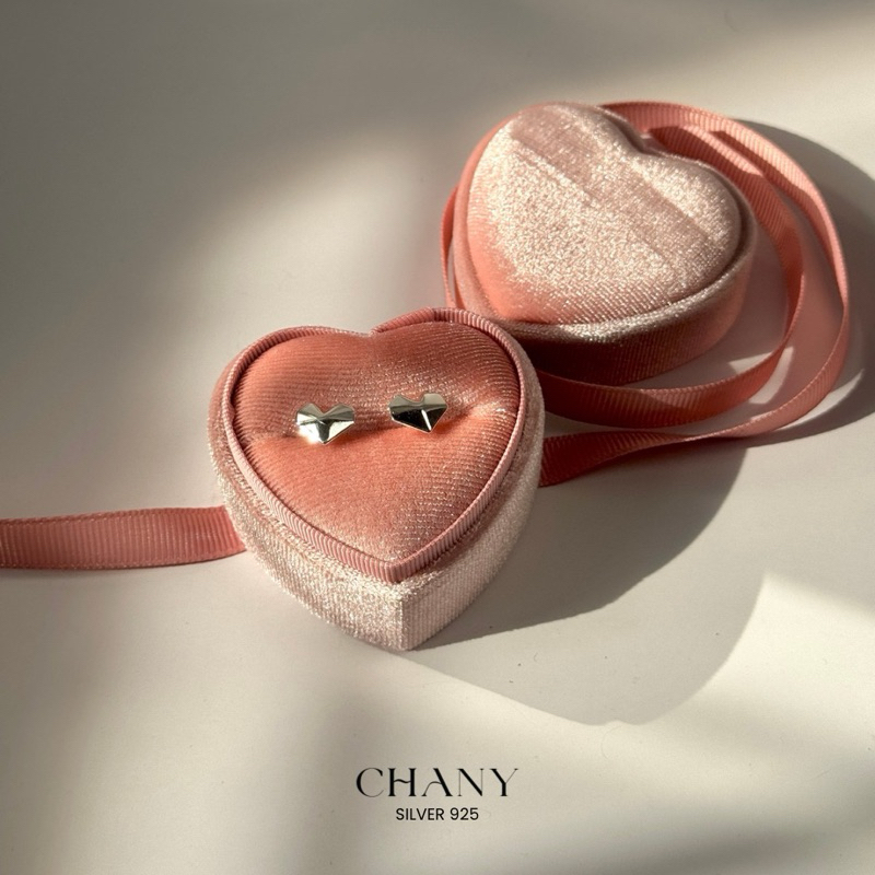 CHANY SIMPLE LOVE ERRING ต่างหูเงินแท้แบบเสียบรูปทรงหัวใจ