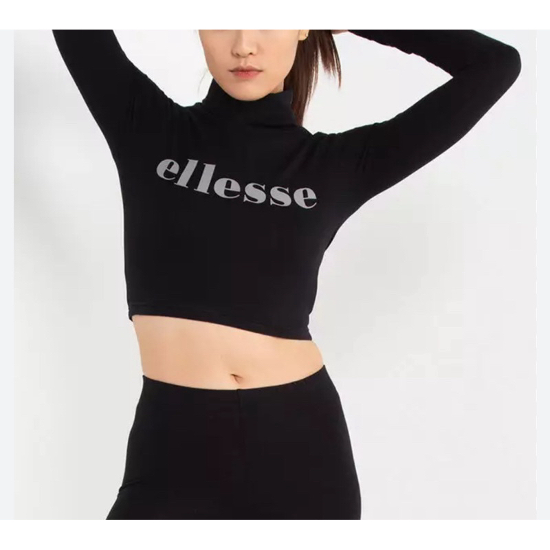 ellesse เสื้อครอป ผ้ายืด สภาพใหม่ค่ะ